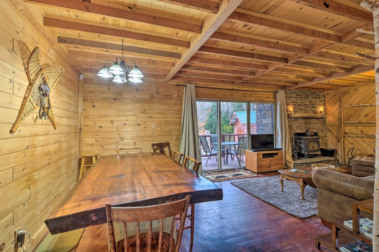 Secluded Johnsburg Retreat With Hot Tub And Fire Pit Villa Eksteriør billede